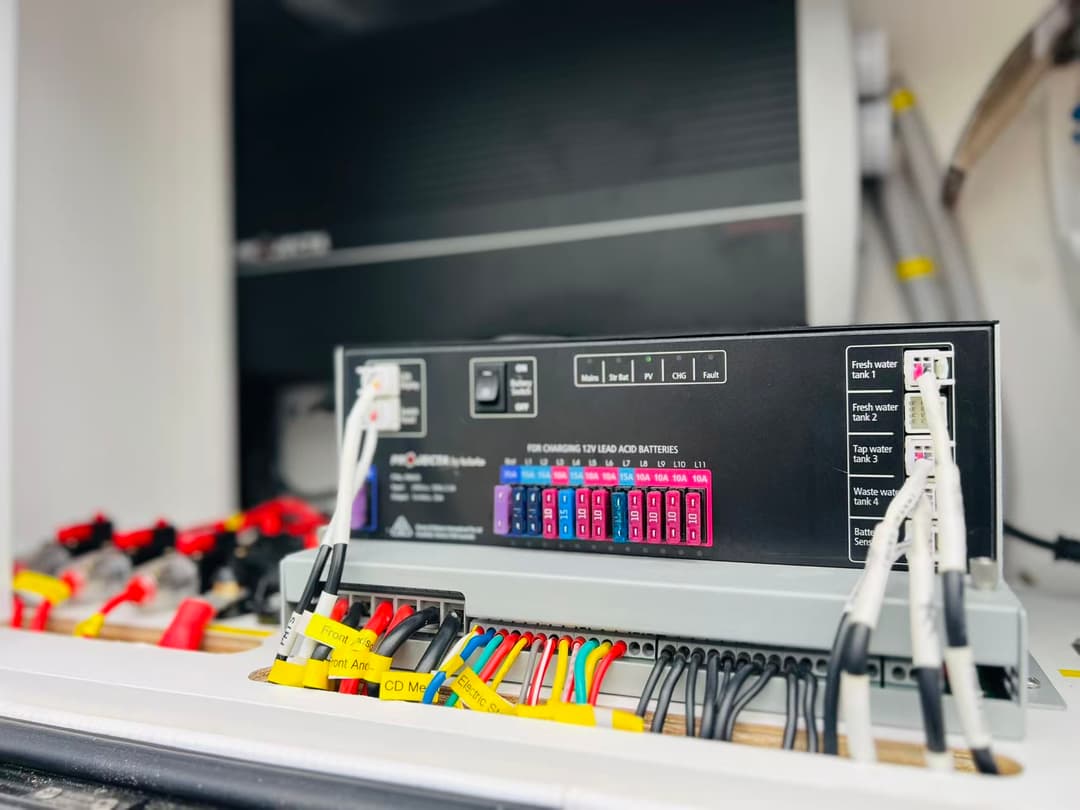 ELECTRICAL & POWER MANAGEMENT 1